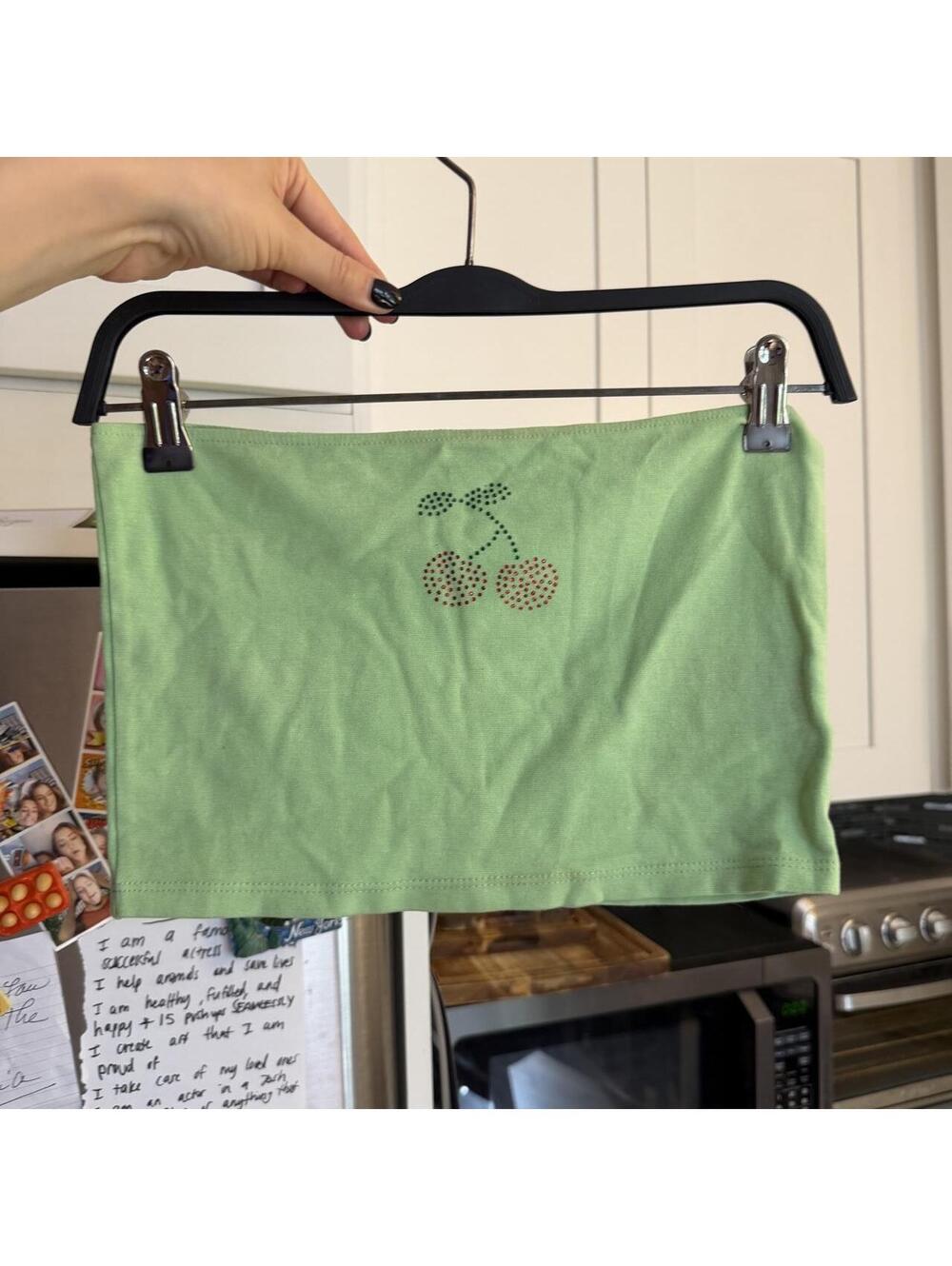 Urban Outfitters Women's Green Crop-top
